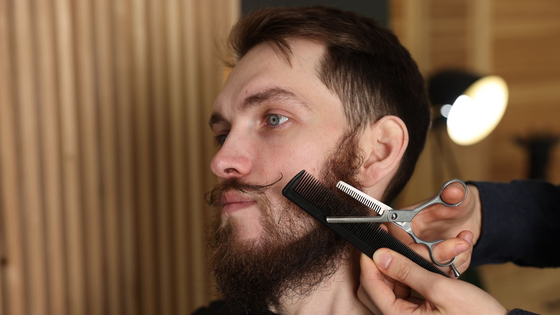 10 Essential Steps in a Professional Beard Trim