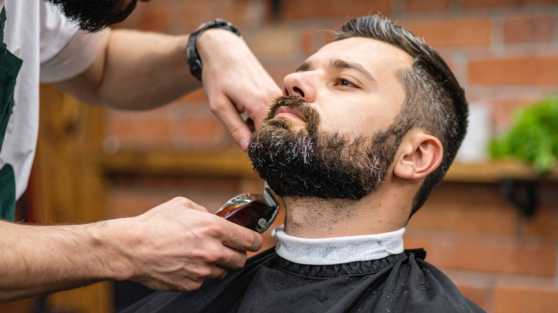 10 Haircut Options for Men with Beards