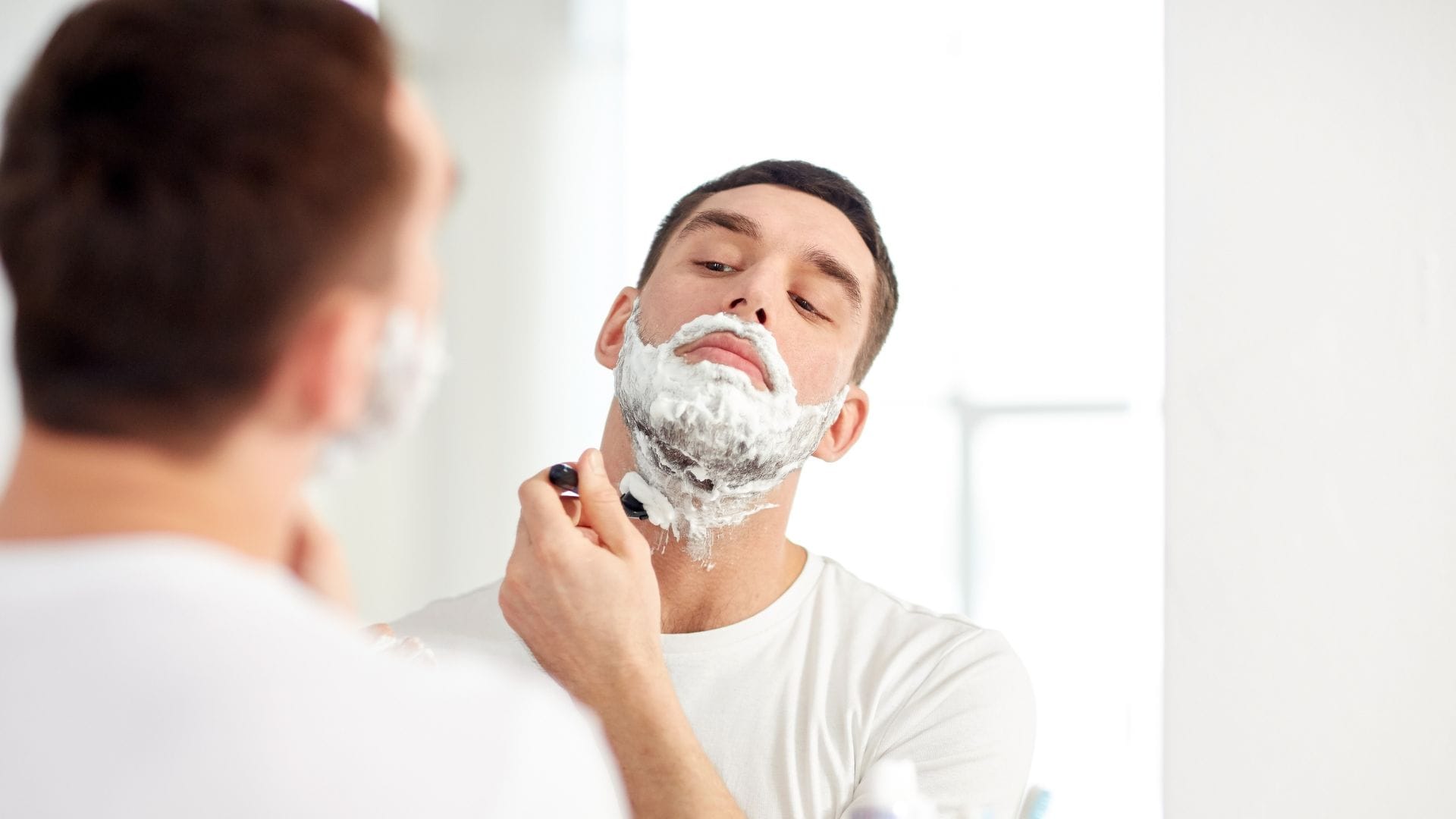11 Ways to Prevent Ingrown Hairs After a Shave