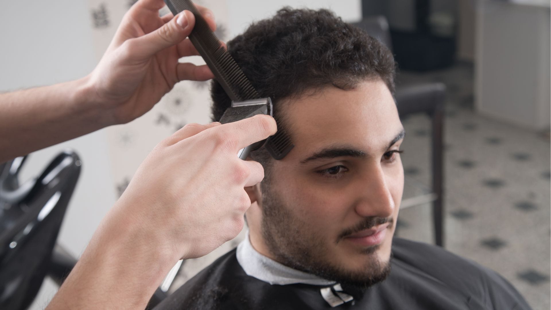 12 Hairstyles That Complement a Round Face Shape