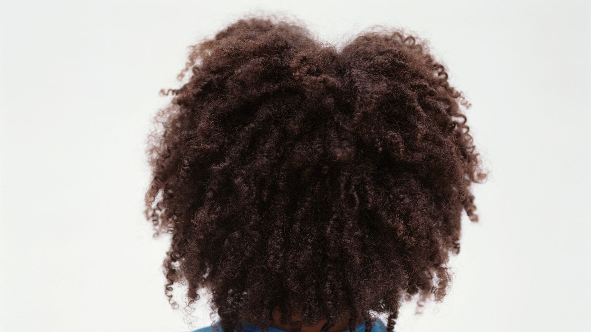 14 Tips for Managing Frizzy Hair