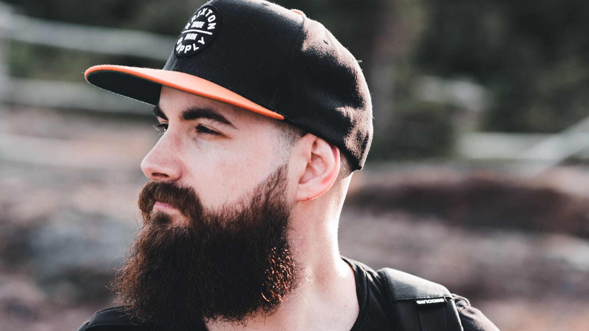 15 Ways to Deal with Beard Dandruff (Beardruff)