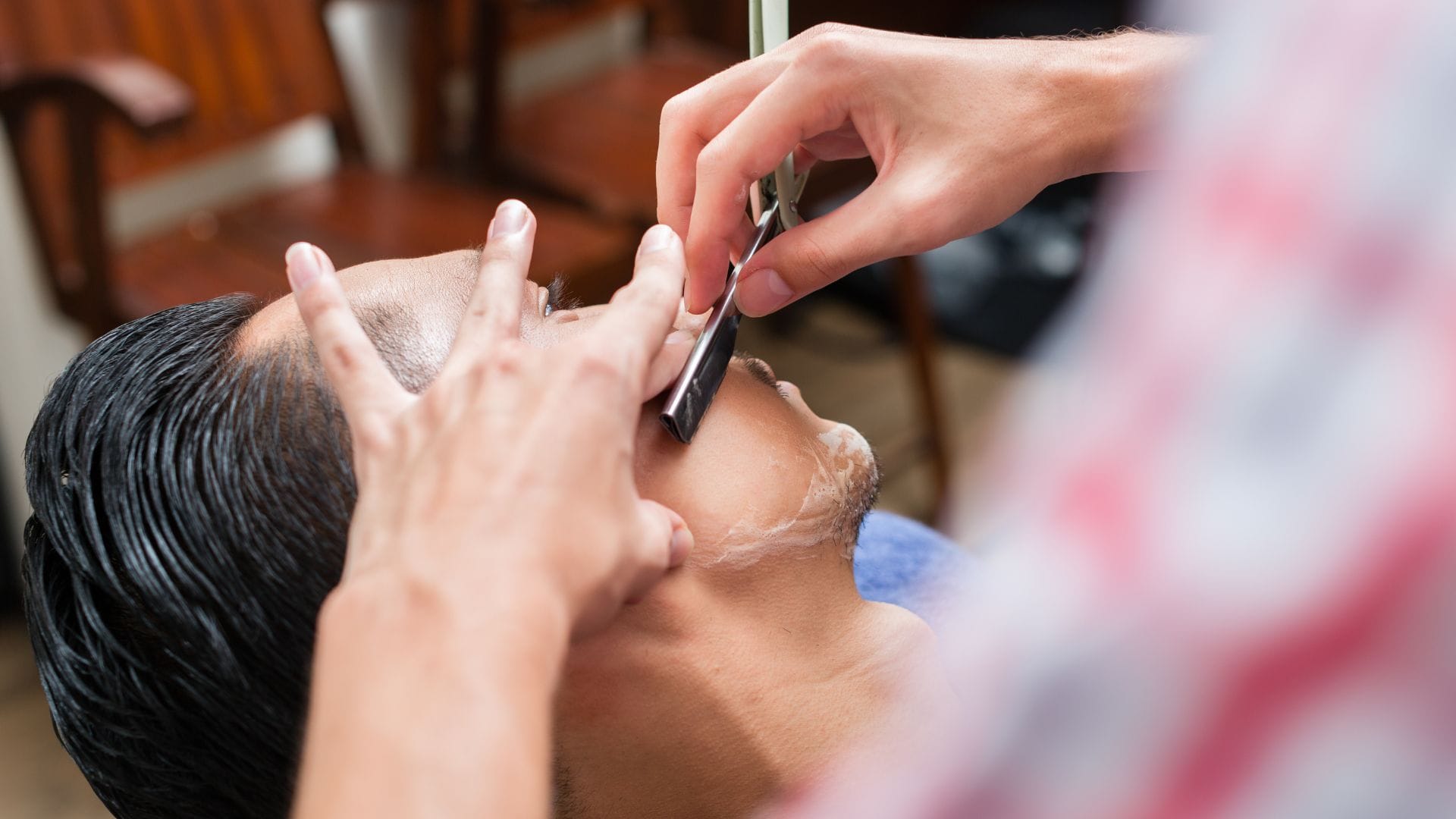 9 Reasons Why Every Man Should Experience a Razor Shave