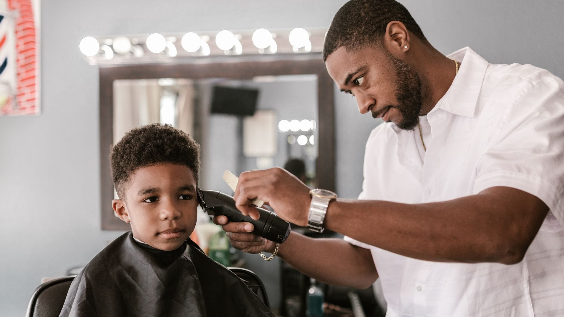 11 Ways to Keep Your Barber Happy