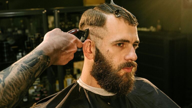 How to Choose the Right Haircut for Your Face Shape?