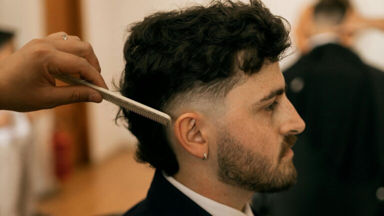 What Is a Line Up Haircut and How Is It Different From a Regular Men's Haircut?